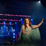 Shreya Ghoshal Mesmerises Fans at Hyderabad’s Record-Breaking Concert with Richika Dadheech’s Grand Gesture Shreya Ghoshal Mesmerises Fans at Hyderabad’s Record-Breaking Concert with Richika Dadheech’s Grand Gesture