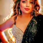 Shining Thalgal from  Bangkok to Bollywood’s Big Night: Pooja Nangia Stuns at the IIFA 2025