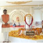 Dhyan Guru Raghunath Yemul Guruji Creates World’s Largest 5,210 kg Parad Shivling; Special Worship Held in Haridwar on Mahashivratri Dhyan Guru Raghunath Yemul Guruji Creates World’s Largest 5,210 kg Parad Shivling; Special Worship Held in Haridwar on Mahashivratri